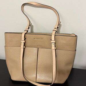 Michael Kors  Women Bedford Medium Top Zip Pocket Tote Rebbled Leather